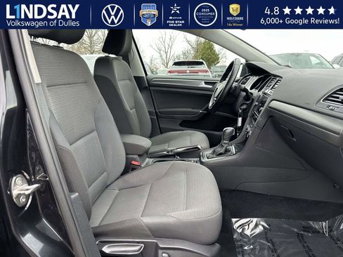 Used 2018 Volkswagen Golf S image 11