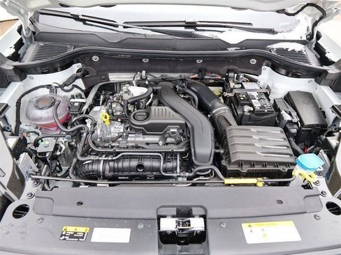 New 2026 Volkswagen Taos SE AWD/4WD image 31