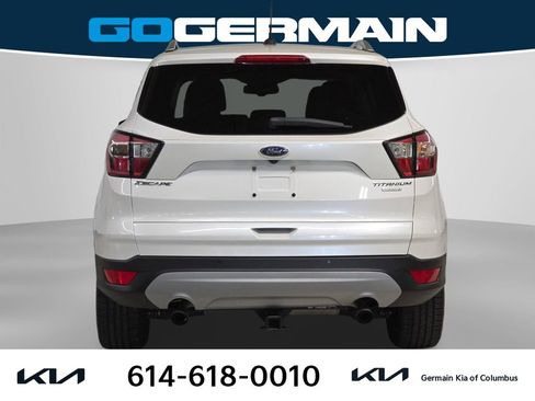 Used 2017 Ford Escape Titanium image 9