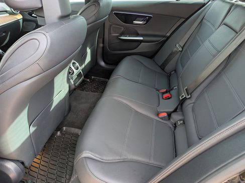 Used 2025 Mercedes-Benz C 300 4MATIC Sedan image 27
