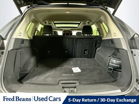 Used 2023 Nissan Rogue Platinum w/ Platinum Premium Package AWD/4WD image 35
