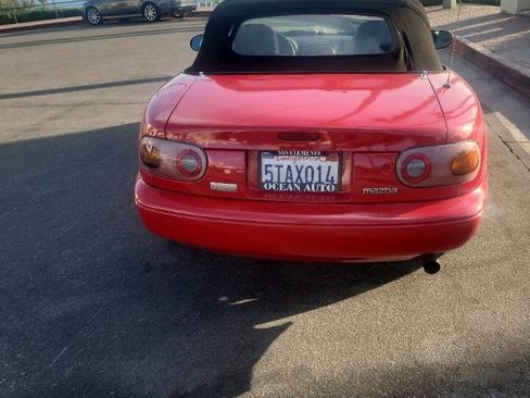 Used 1997 MAZDA MX-5 Miata M-Edition RWD image 6