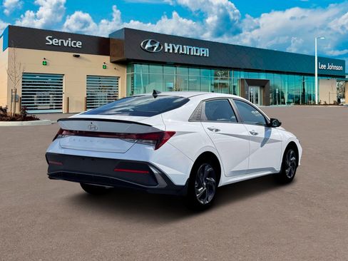 New 2026 Hyundai Elantra Sport image 7