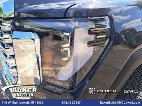 New 2025 GMC Sierra 2500 Denali w/ Denali Reserve Package image 33