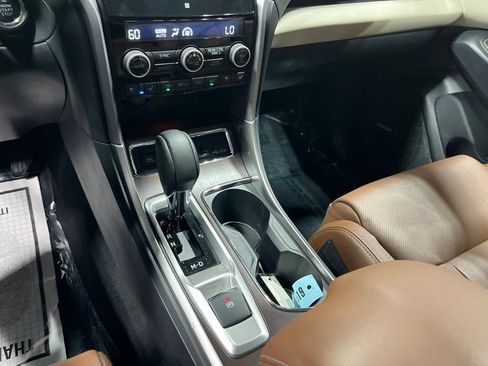 Used 2019 Subaru Ascent Touring w/ Popular Package #2 AWD/4WD image 30