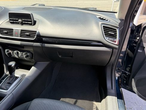 Used 2014 MAZDA MAZDA3 i Touring FWD image 23