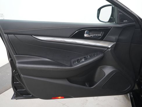Used 2023 Nissan Maxima SL FWD image 18