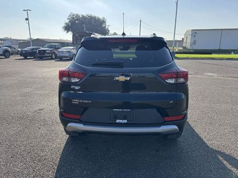 Used 2025 Chevrolet TrailBlazer LT AWD/4WD image 4