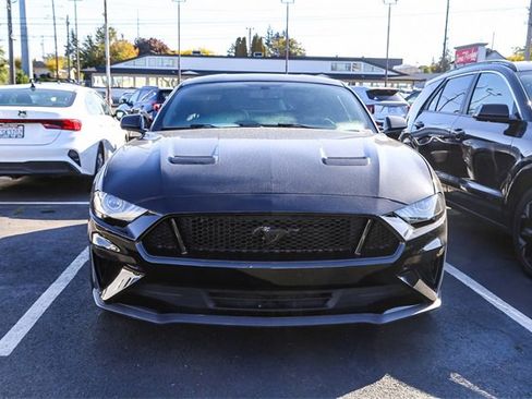 Used 2019 Ford Mustang GT w/ Equipment Group 301A image 5