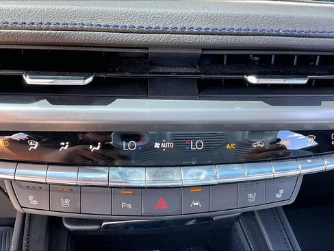 Used 2024 Cadillac XT4 Sport AWD/4WD image 24