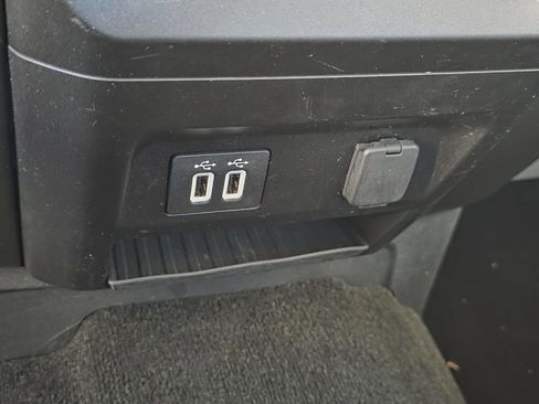 Used 2020 Ford F150 XLT w/ Trailer Tow Package RWD image 18
