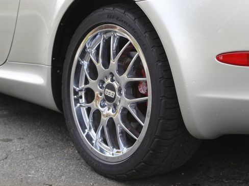 Used 2002 Lexus SC 430 Convertible image 23