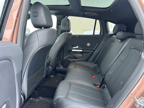 Used 2024 Mercedes-Benz GLA 250 GLA 250 image 16