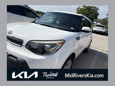 Used 2015 Kia Soul FWD image 1