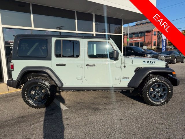 Used 2023 Jeep Wrangler Unlimited w/ Cold Weather Group AWD/4WD image 10
