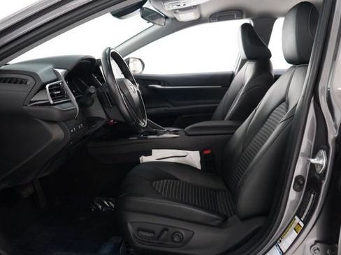 Used 2023 Toyota Camry SE image 14