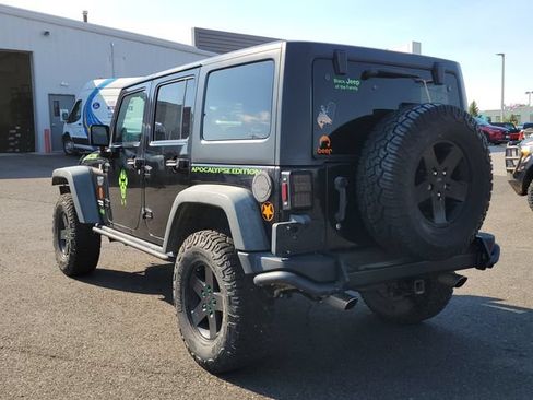 Used 2012 Jeep Wrangler Unlimited Rubicon AWD/4WD image 3