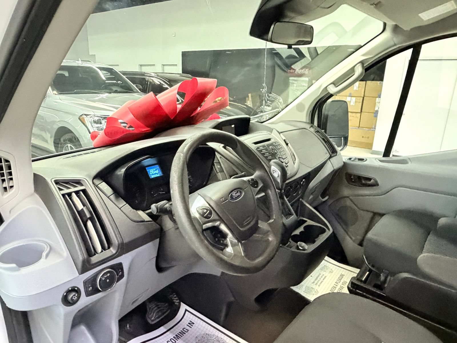 Used 2019 Ford Transit 150 XL RWD image 31
