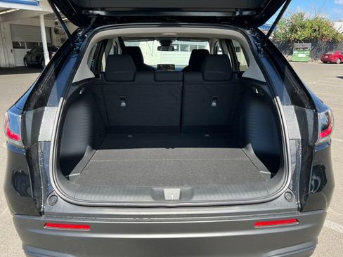 New 2027 Honda HR-V LX image 14