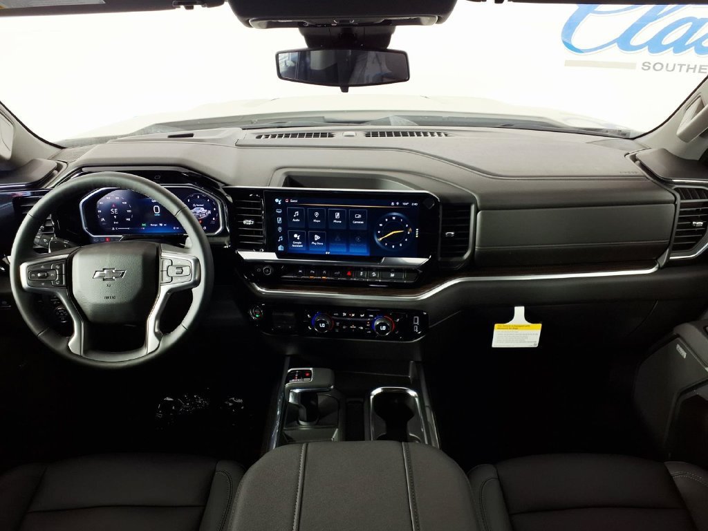 New 2026 Chevrolet Silverado 1500 RST AWD/4WD image 12