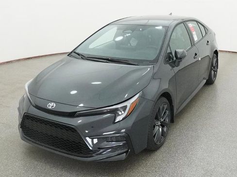 New 2026 Toyota Corolla SE FWD image 3