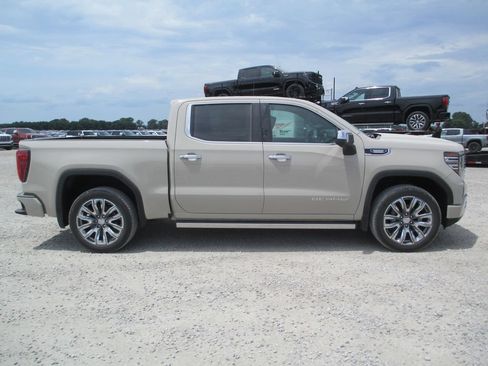 New 2026 GMC Sierra 1500 Denali AWD/4WD image 3