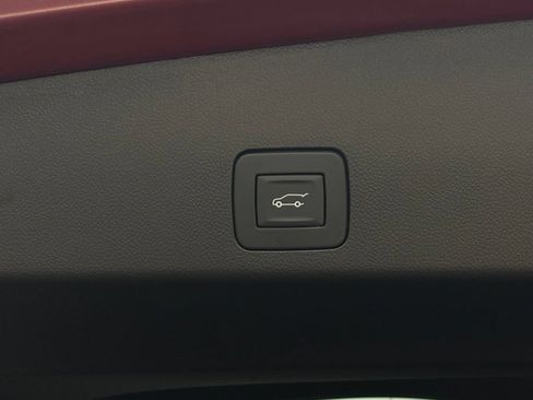 Used 2023 Buick Encore GX Select w/ Sport Touring Package FWD image 10