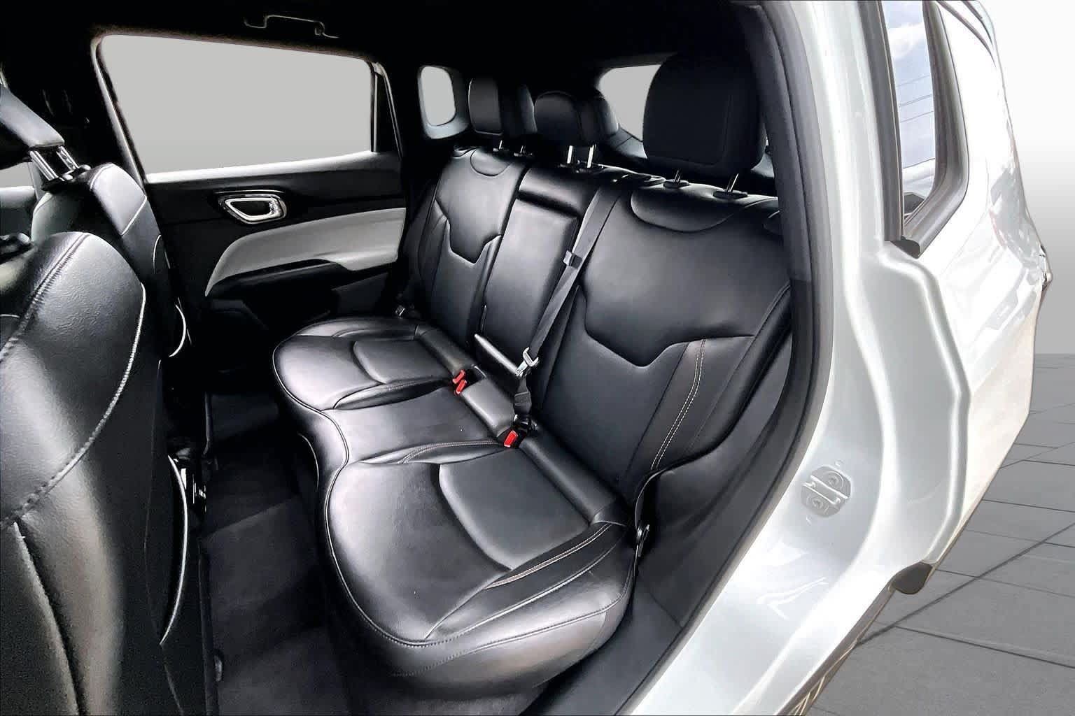 Used 2023 Jeep Compass Limited AWD/4WD image 21