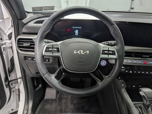 Certified 2025 Kia Telluride EX X-Line AWD/4WD image 40