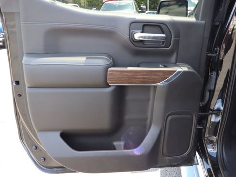 Used 2019 Chevrolet Silverado 1500 High Country AWD/4WD image 28