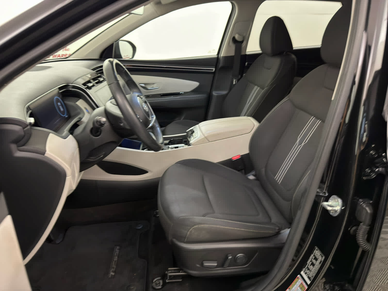 Used 2022 Hyundai Tucson SEL w/ Convenience Package FWD image 13