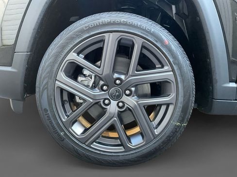 New 2026 Jeep Compass Latitude image 8