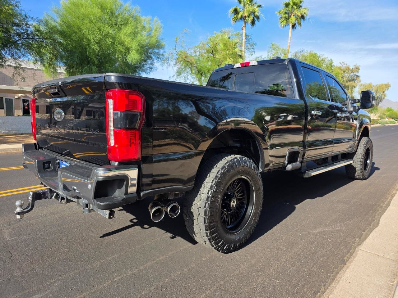 Used 2024 Ford F350 Lariat w/ Chrome Package AWD/4WD image 20