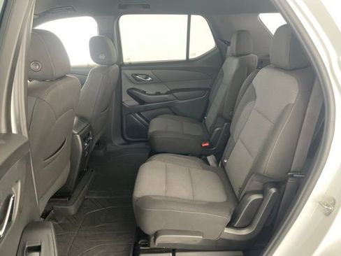 Used 2023 Chevrolet Traverse LT FWD image 43