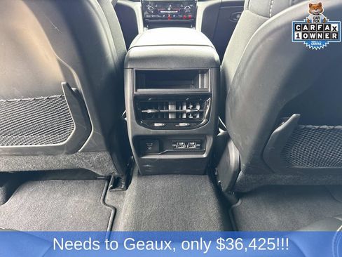 Used 2025 Jeep Grand Cherokee Altitude AWD/4WD image 35