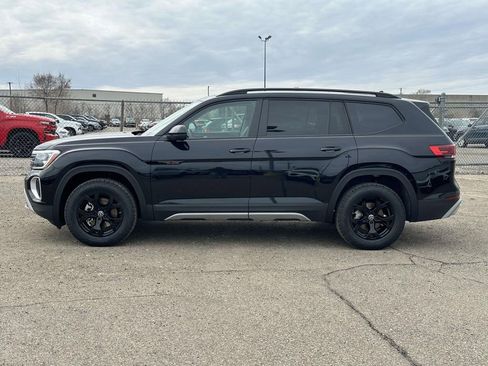 New 2026 Volkswagen Atlas Peak Edition AWD/4WD image 2