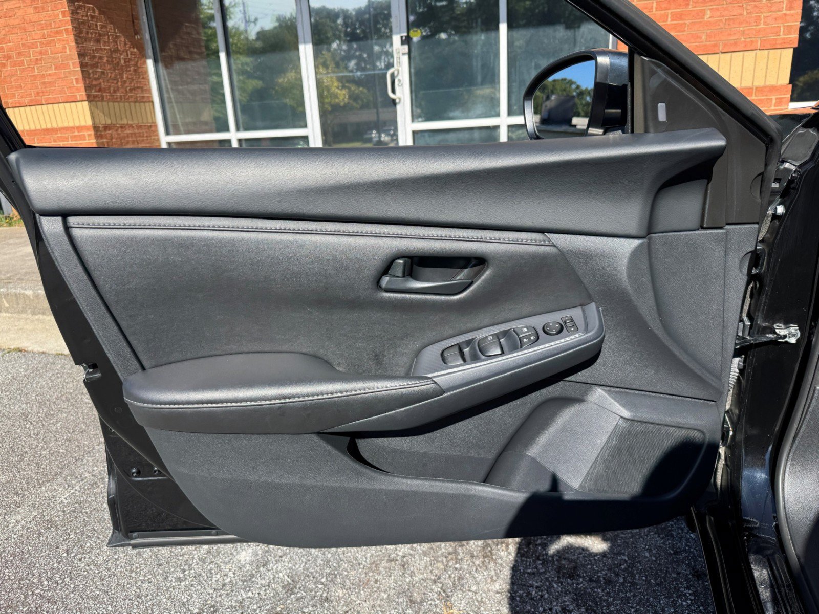 Used 2024 Nissan Sentra S FWD image 33