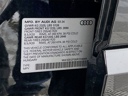 Used 2024 Audi Q3 2.0T Premium Plus w/ Premium Plus Package image 30