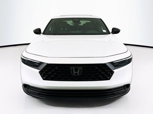 Used 2024 Honda Accord Sport image 2