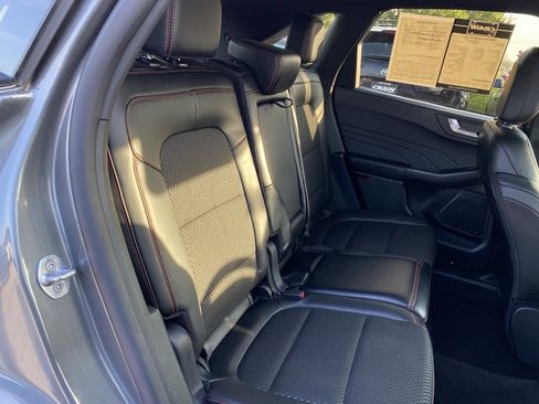 Used 2025 Ford Escape ST-Line image 25