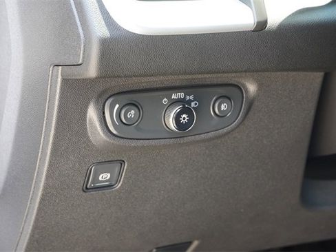 Used 2022 GMC Terrain SLT w/ LPO, Floor Liner Package image 22