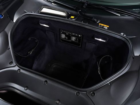 Used 2019 Ferrari 488 Pista Coupe image 9