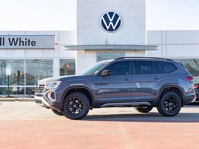 New 2026 Volkswagen Atlas Peak Edition