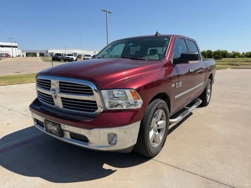 Used 2017 RAM 1500 Lone Star RWD image 9