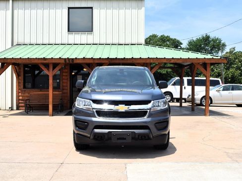 Used 2017 Chevrolet Colorado W/T w/ WT Convenience Package AWD/4WD image 3