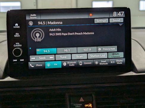 Used 2025 Honda Pilot TrailSport image 22