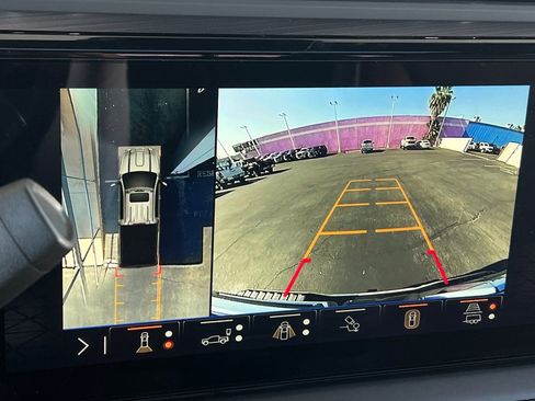 New 2026 GMC Sierra 2500 Denali Ultimate AWD/4WD image 18