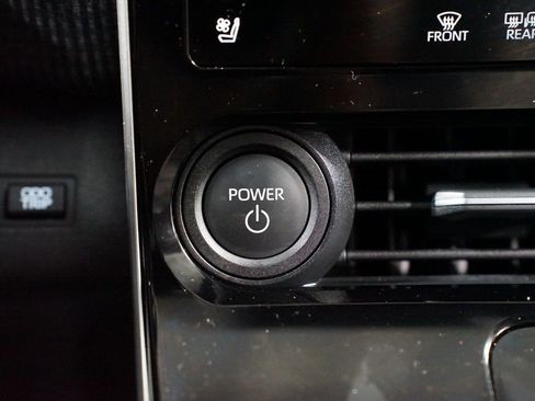 Certified 2024 Toyota bZ4X FWD image 20