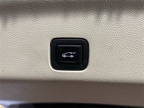 Used 2021 Cadillac Escalade Sport Platinum image 34