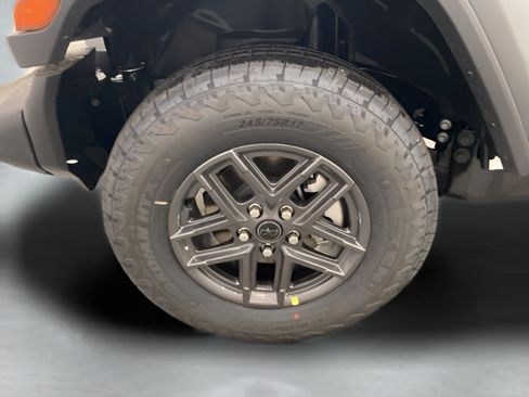 Used 2026 Jeep Wrangler Unlimited Sport AWD/4WD image 28